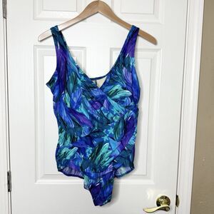 Miraclesuit Womens Size 22W Floral Surplice Crossover Shirred One Piece Swimsuit